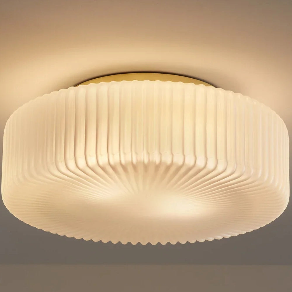 Lunorib milchweiße gerippte Deckenleuchte – moderne Glaslampe für das Schlafzimmer | Souliia