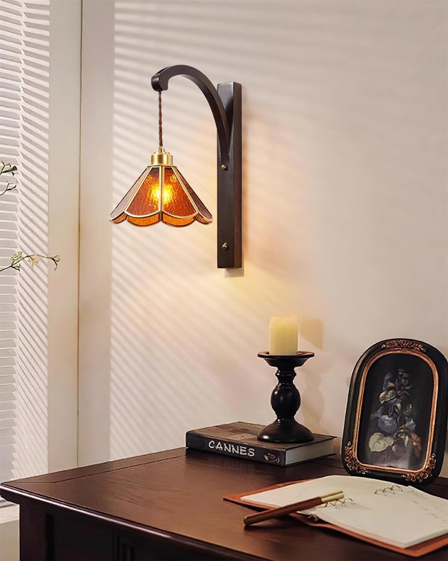 Tavelle Wall Lamp | Souliia