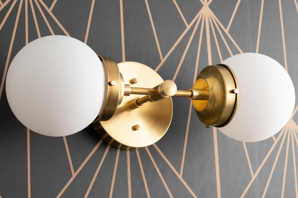 Lumio Globe moderne geometrische Wandleuchte – elegante Art-Deco-Waschtischleuchte für Gäste-WC oder Flur | Souliia