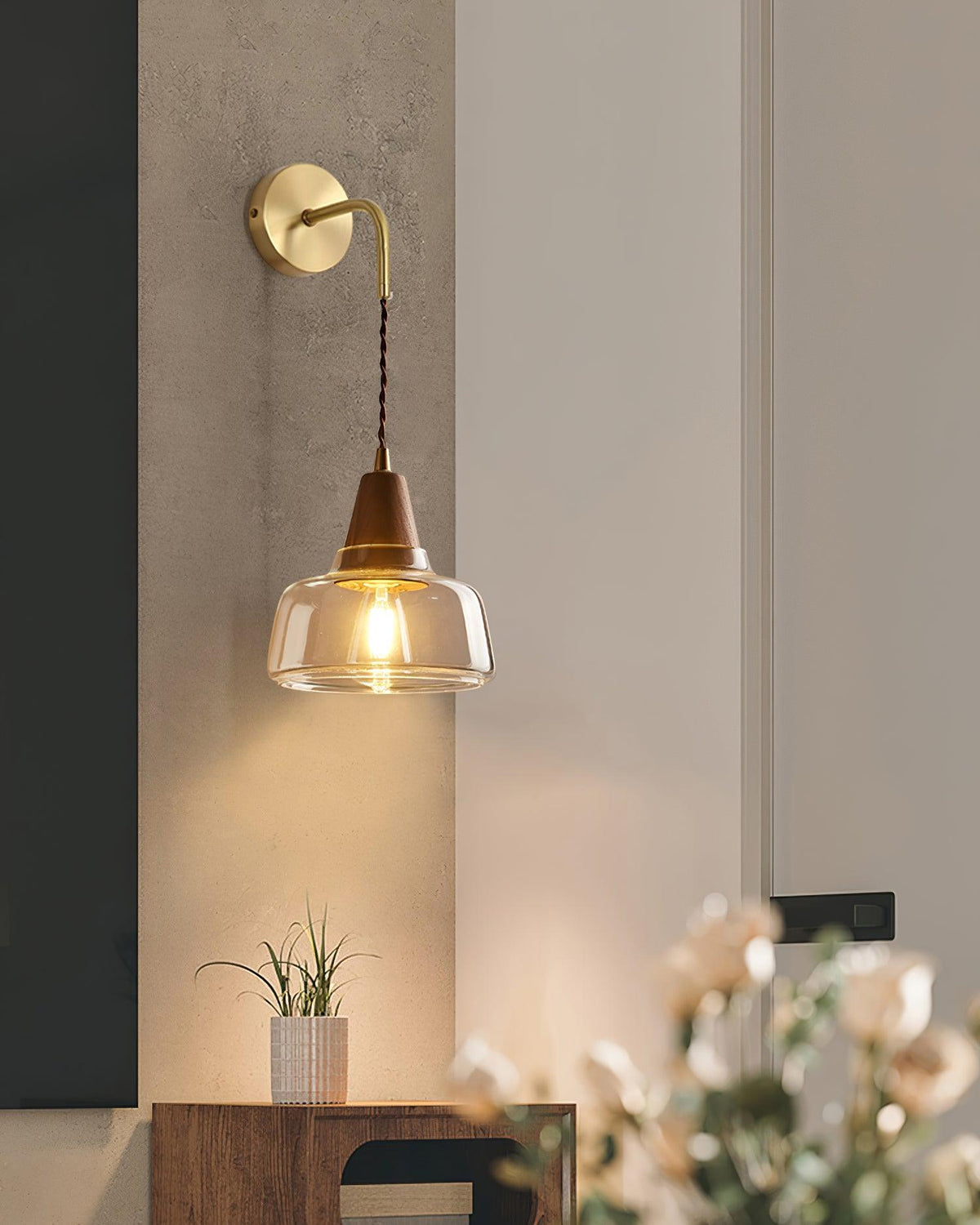 Rockford Plug In Wall Lamp | Souliia