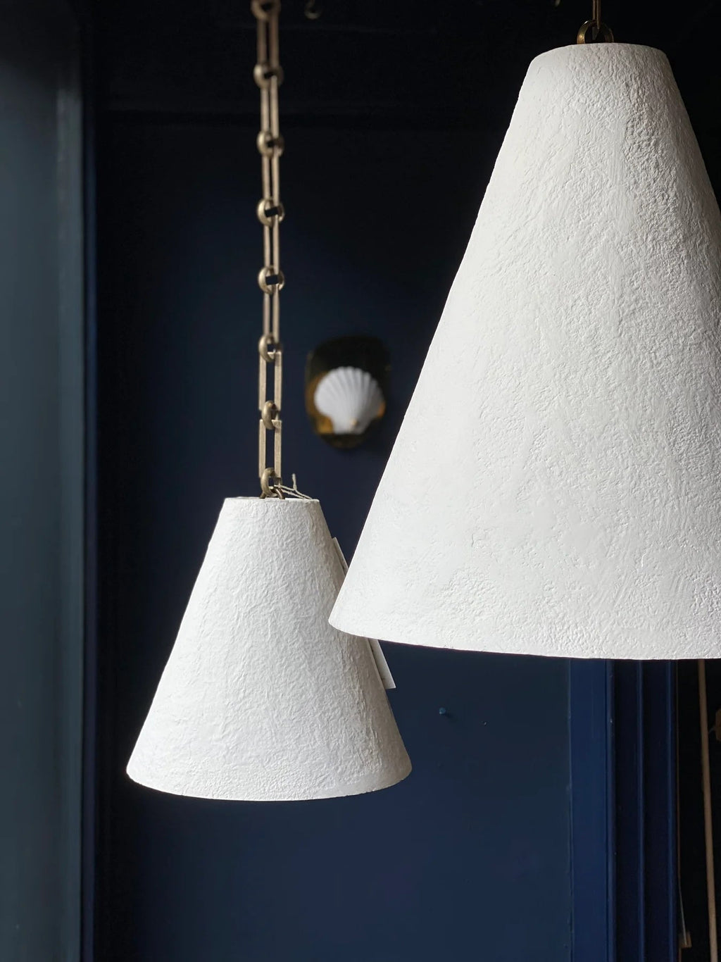 Lampada a sospensione in gesso bianco | Souliia