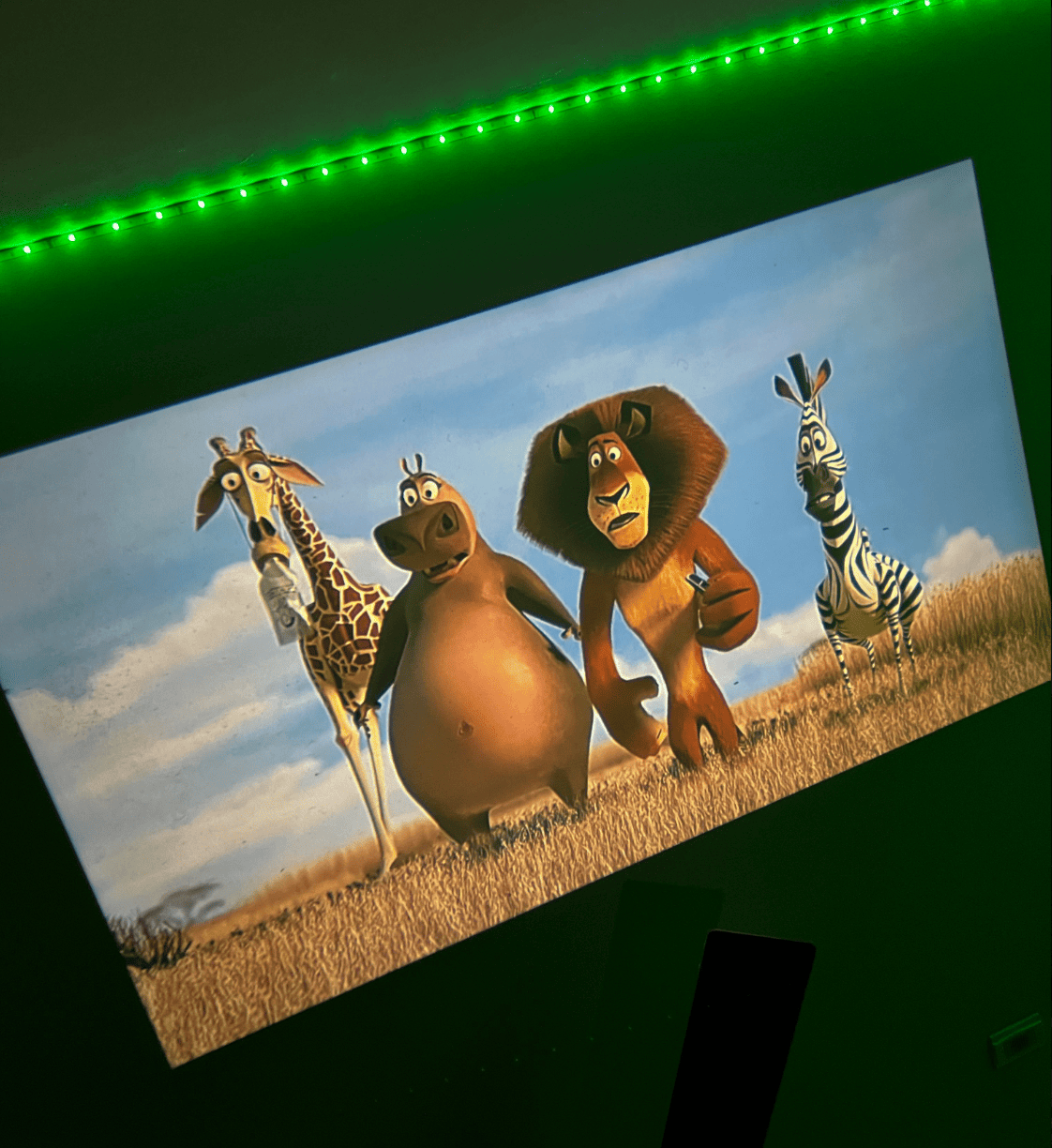 HighPeak-miniprojector - draagbaar, met ingebouwde luidsprekers