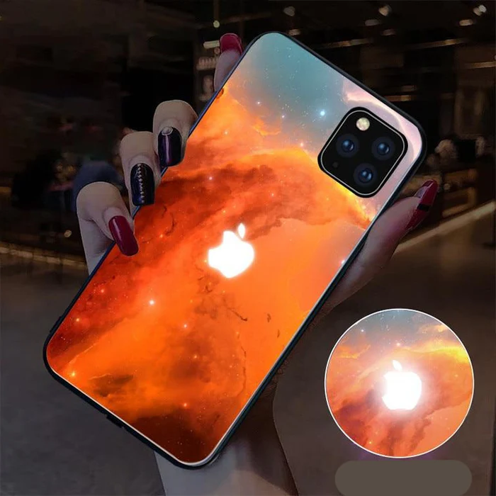 Kryt na iPhone s LED osvětlením — svítící ochranný obal