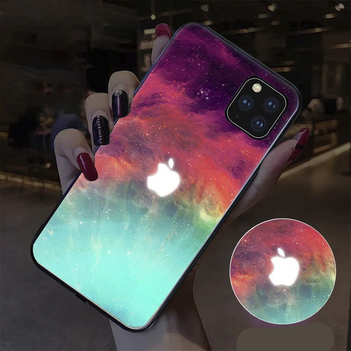 Kryt na iPhone s LED osvětlením — svítící ochranný obal