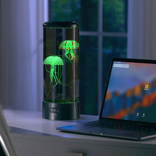 Aquário lâmpada de lava com medusas LED — Medusas flutuantes realistas