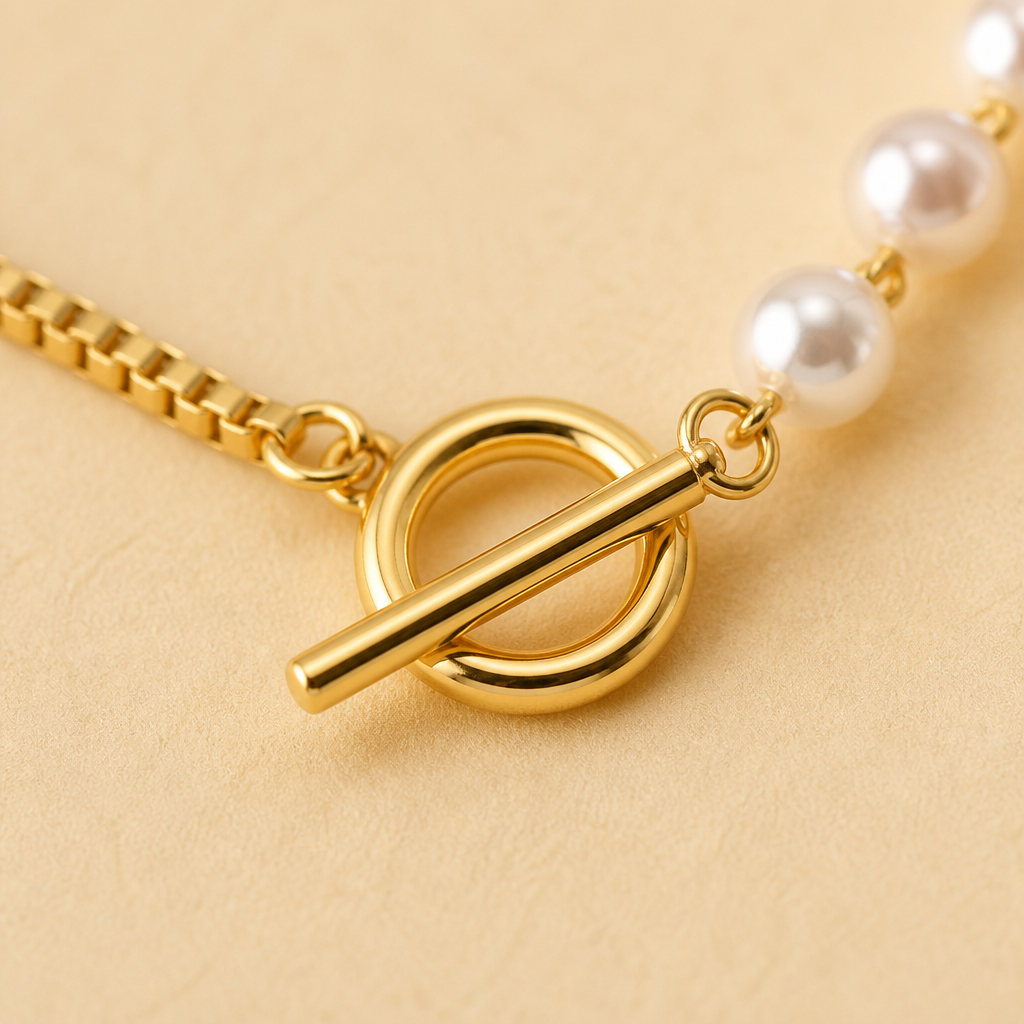 ViraLuxe – Asymmetric Pearl-and-Chain Gold Necklace & Bracelet Set - Souliia