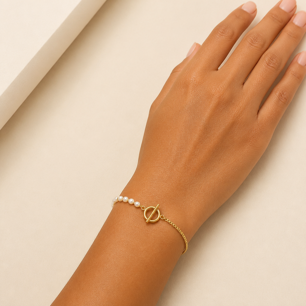 ViraLuxe – Asymmetric Pearl-and-Chain Gold Necklace & Bracelet Set - Souliia