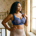 SereniCurve – Wireless Lace Bra with Natural Lift & Smoothing Back Band - Souliia