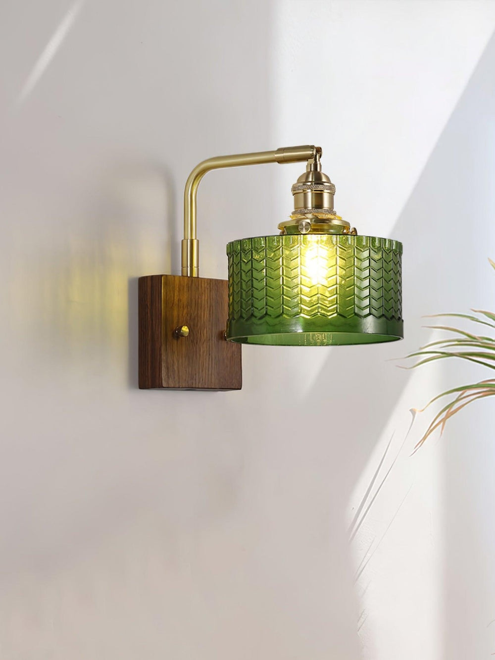 Ripple Glass Wall Sconce – Vintage Style Bedside Accent Light for Bedroom | Souliia