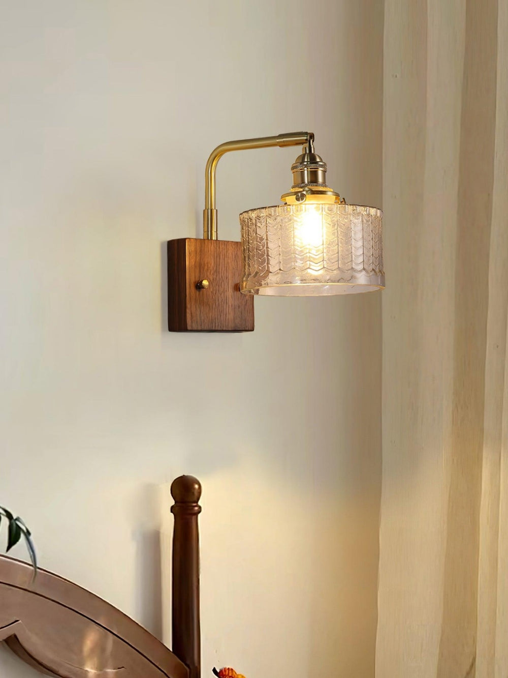 Ripple Glass Wall Sconce – Vintage Style Bedside Accent Light for Bedroom | Souliia